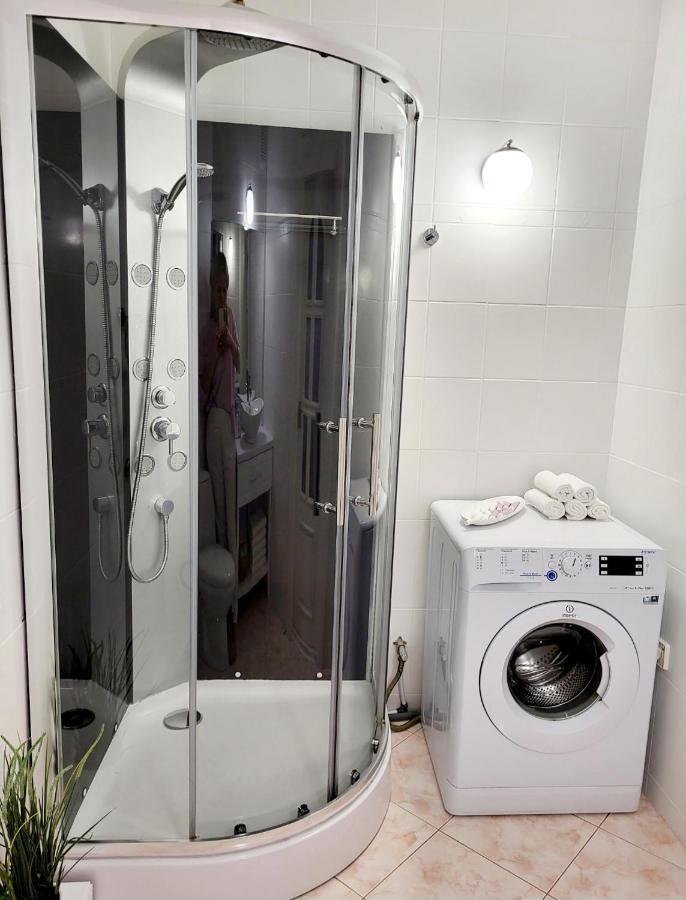 Amber Apartment Liepaja Exterior photo